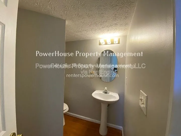 605 Suwanee Lakes Cir — Photo 47