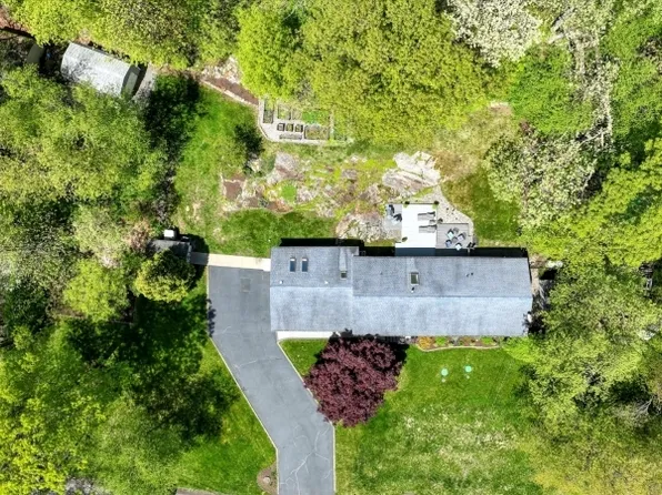 56 Venetian Dr, Jefferson Twp., NJ 07849