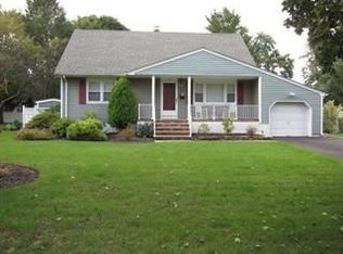 14 Benjamin Pl, Pequannock, NJ 07440