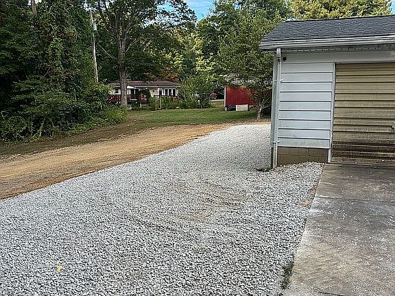 4th image of 6515 Upper Mount Vernon Rd