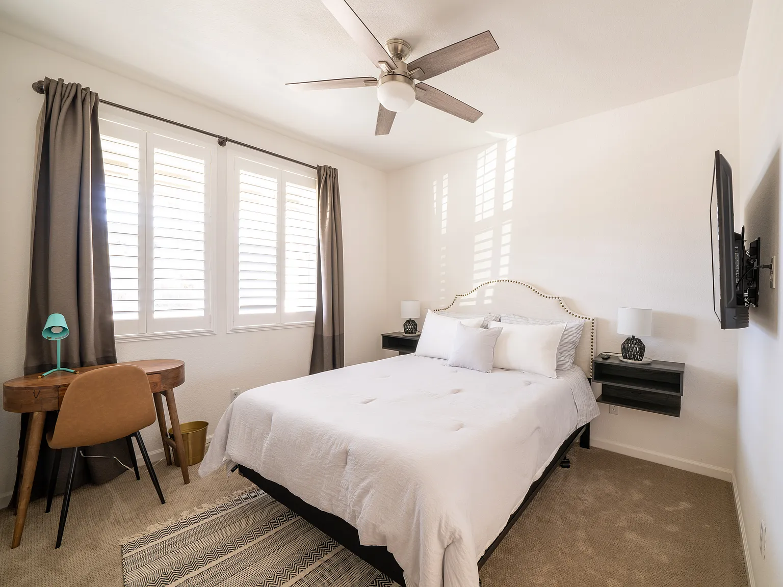 4 bed, 2062 sqft, $1,300 — Photo 1