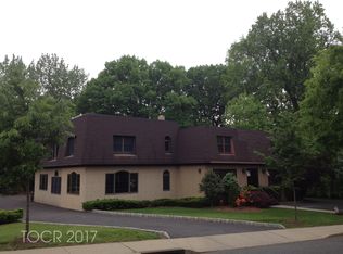 36 Farview Terrace, Paramus, NJ 07652