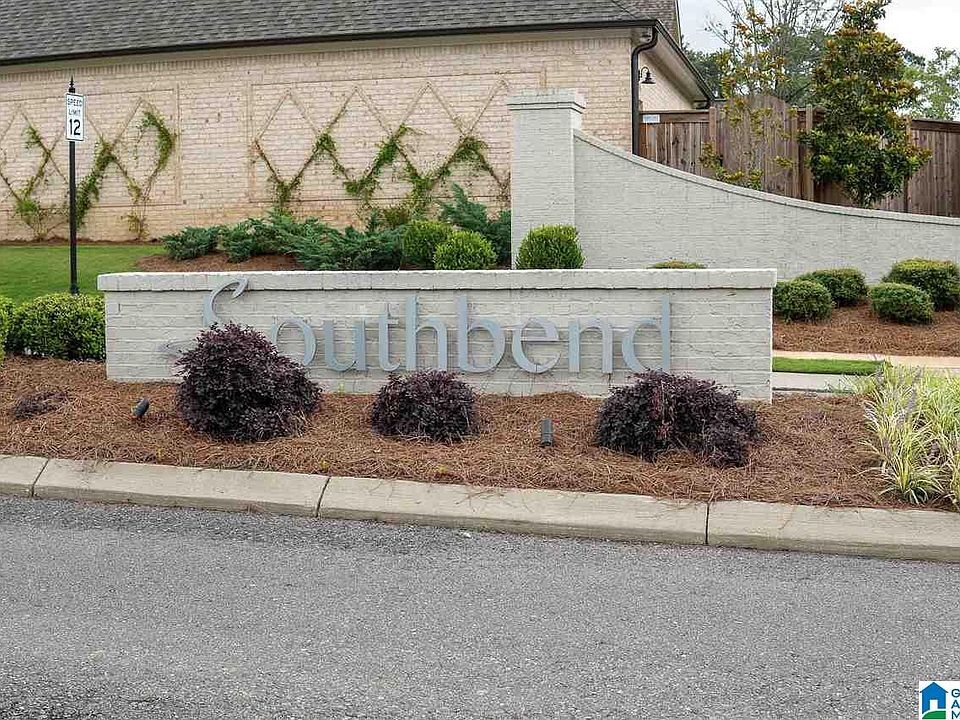 2nd image of 857 Southbend Ln