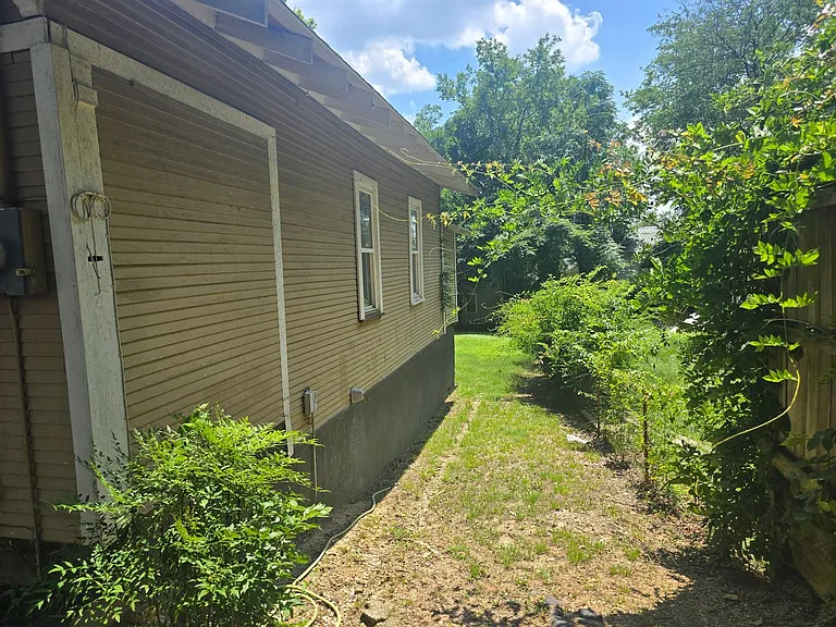 205 Morrison Ave — Photo 17