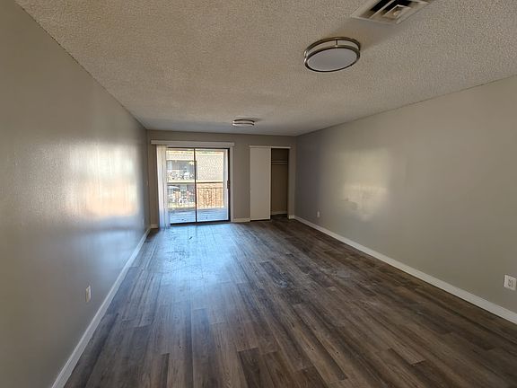 4th image of 1433B3 Willard Ave #3