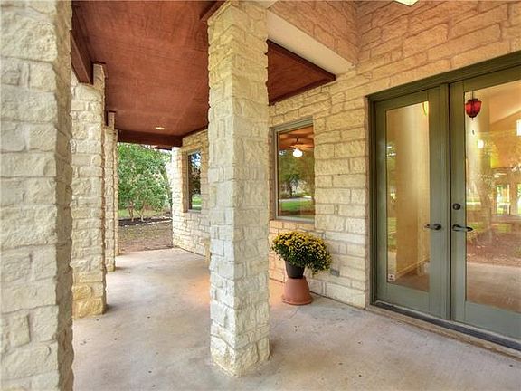 4th image of 30222 Oakmont Dr