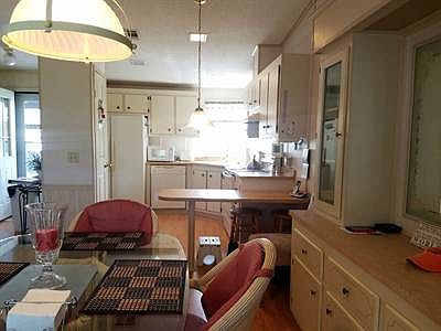 5th image of 1932 Bayou Dr N