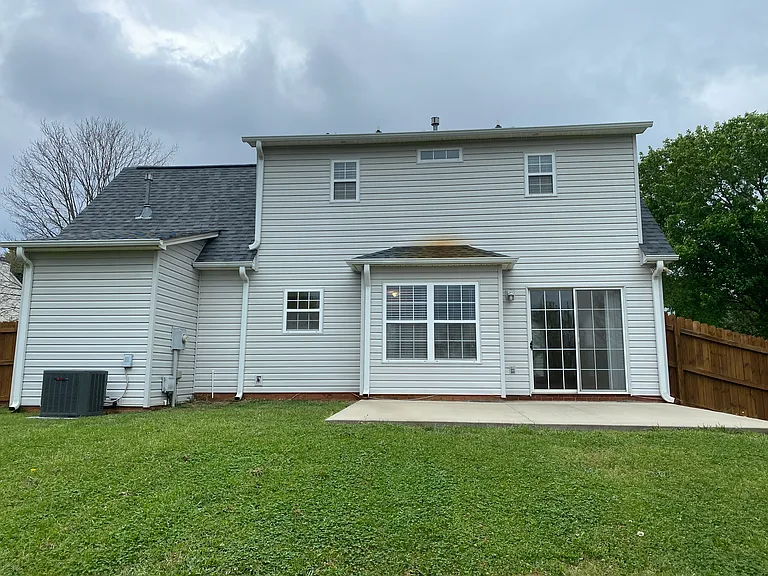 121 Fawnbrook Dr — Photo 20