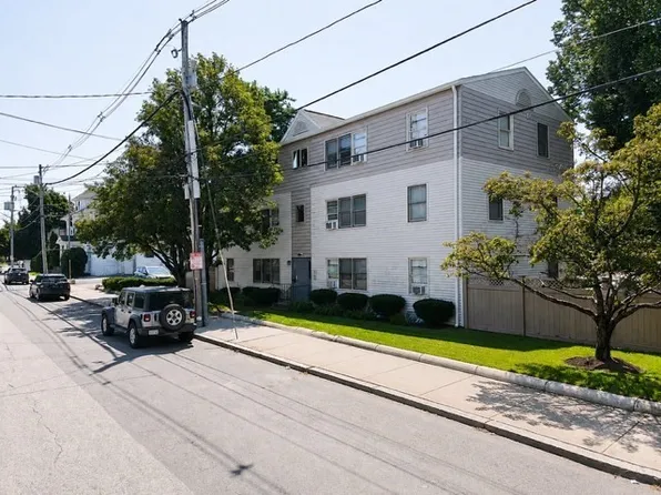 5 Washington St APT 12, Medford, MA 02155