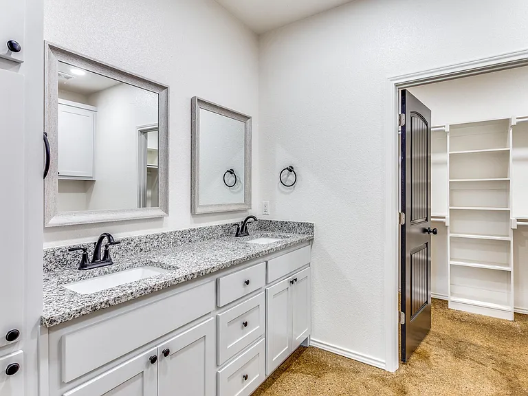 112 Dealva Ct — Photo 20