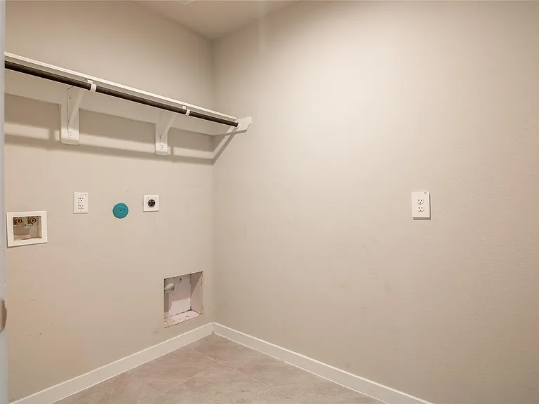 7226 Telford Hollow Trl — Photo 25