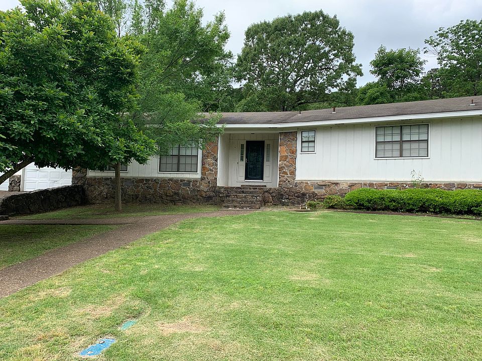 1st image of 906 Kings Ct