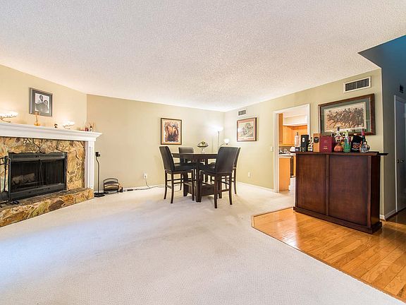 4th image of 2915 W Gandy Blvd