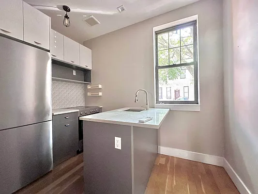 Rented by Doorway NYC, LLC | media 2