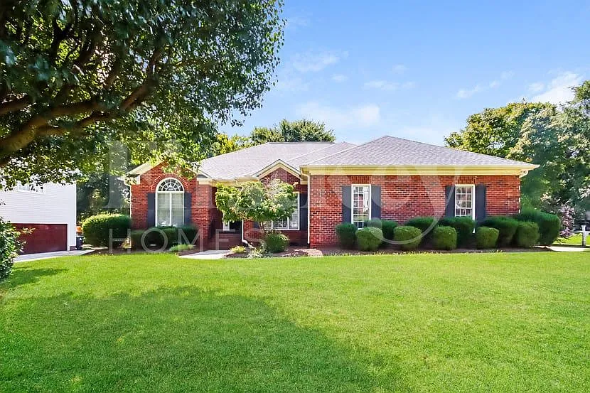 1902 Old Greylyn Ct NW