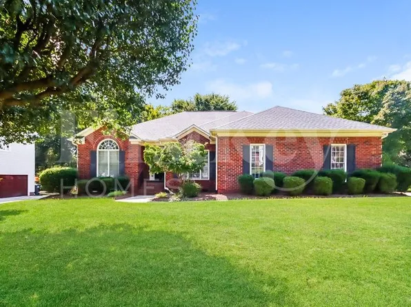 1902 Old Greylyn Ct NW, Concord, NC 28027
