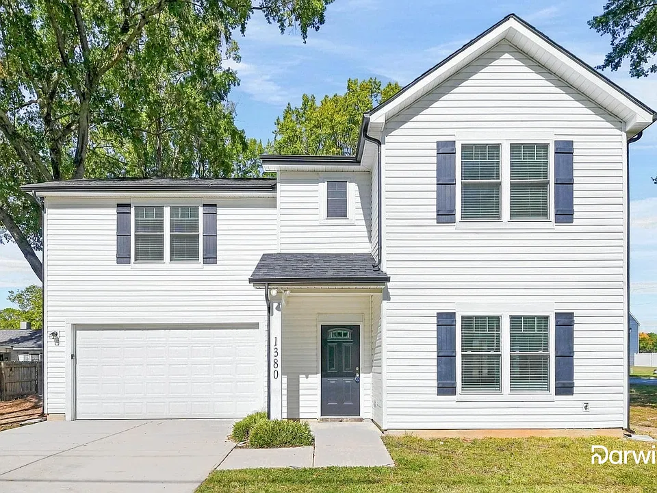 1380 Moose Rd