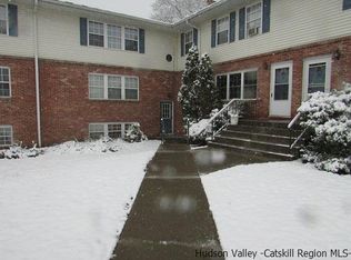 192 Huguenot St, New Paltz, NY 12561