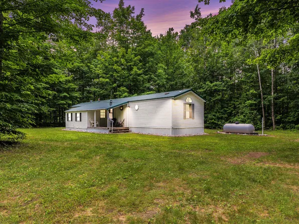 8315 Merrimon Ct, Mancelona, MI 49659