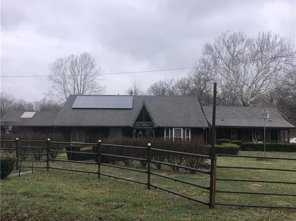 29300 E Orient Cemetery Rd, Harrisonville, MO 64701