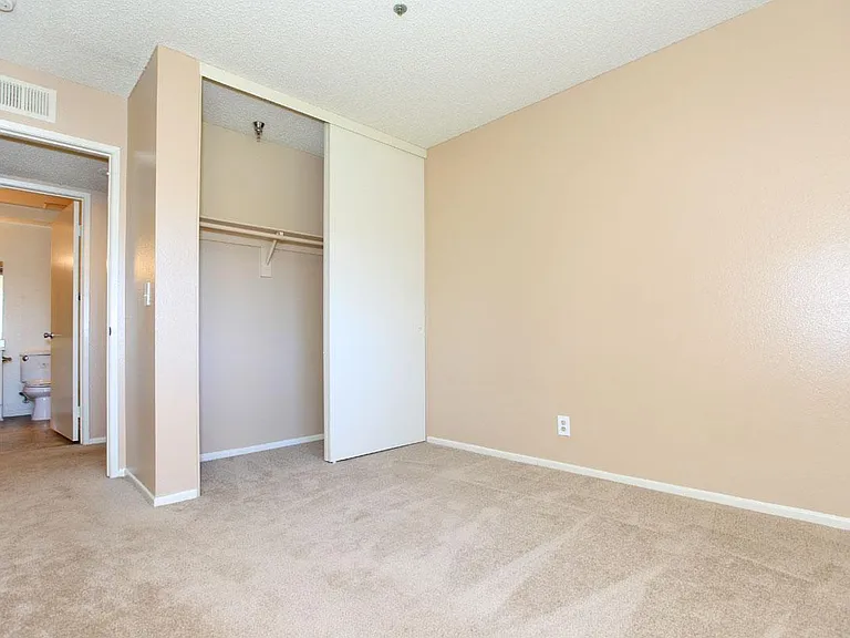 Pinecrest Apartment Homes — Photo 21