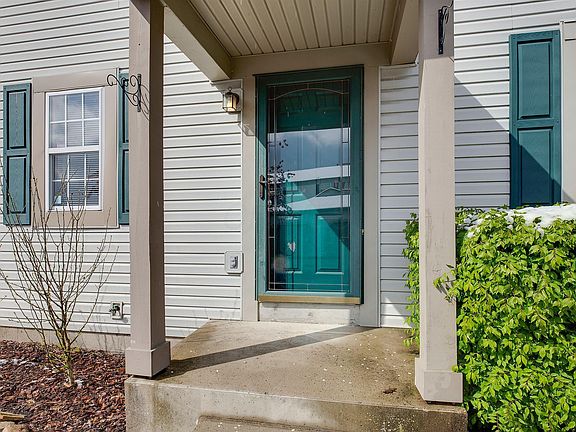 3rd image of 7205 Kirkdale Dr #39D