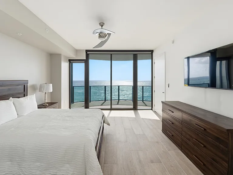 900 N Ocean Blvd #802 — Photo 25