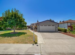 3929 Nichandros St, Castro Valley, CA 94546
