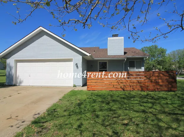 13224 S Brougham Dr, Olathe, KS 66062