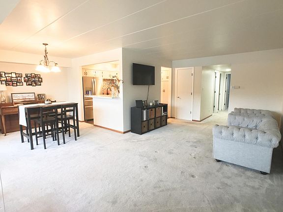 5th image of 8202 Millstone Dr APT 2B