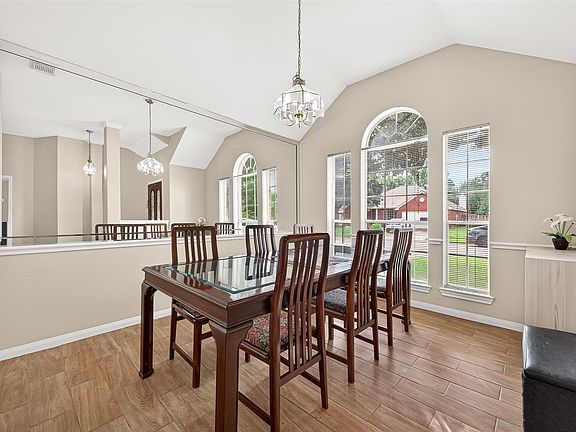 5th image of 3114 Gatesbury North Dr