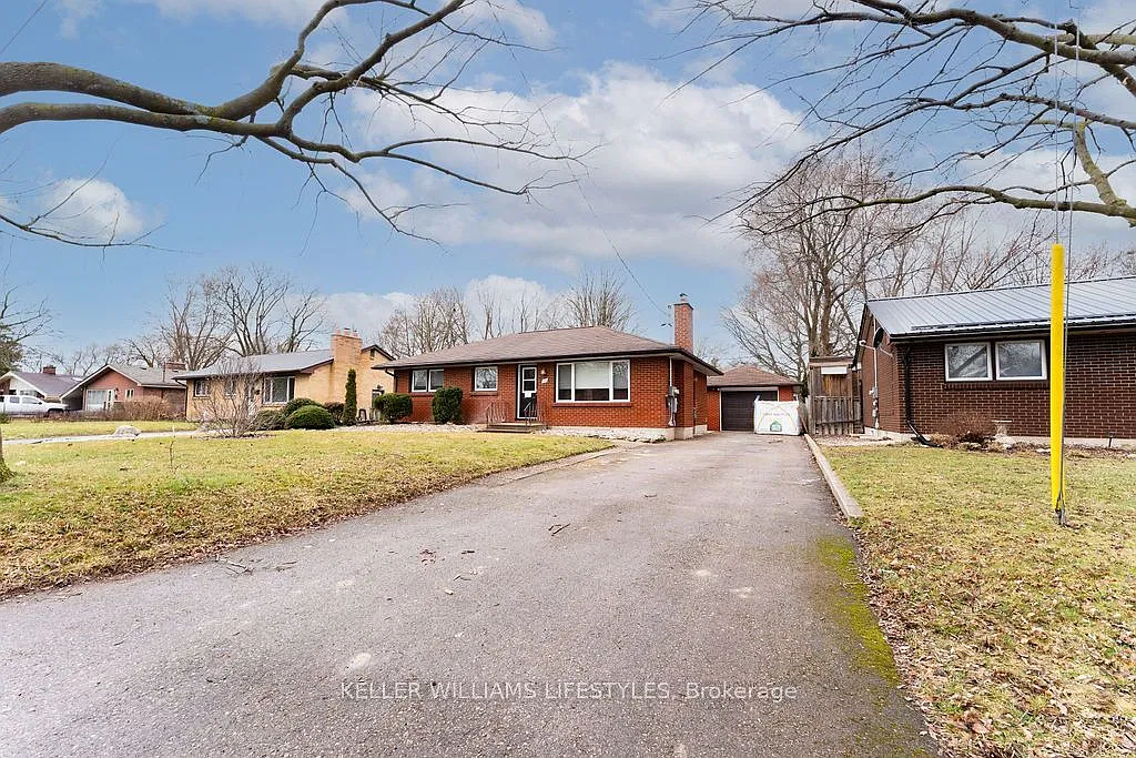 2 bed, $1,650 — Photo 2