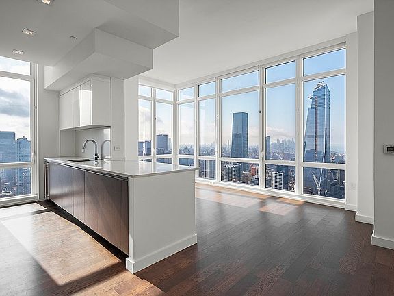3rd image of 605 W 42nd St Ph 3M