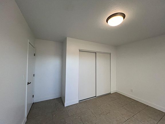 3rd image of 33147 Jamieson St