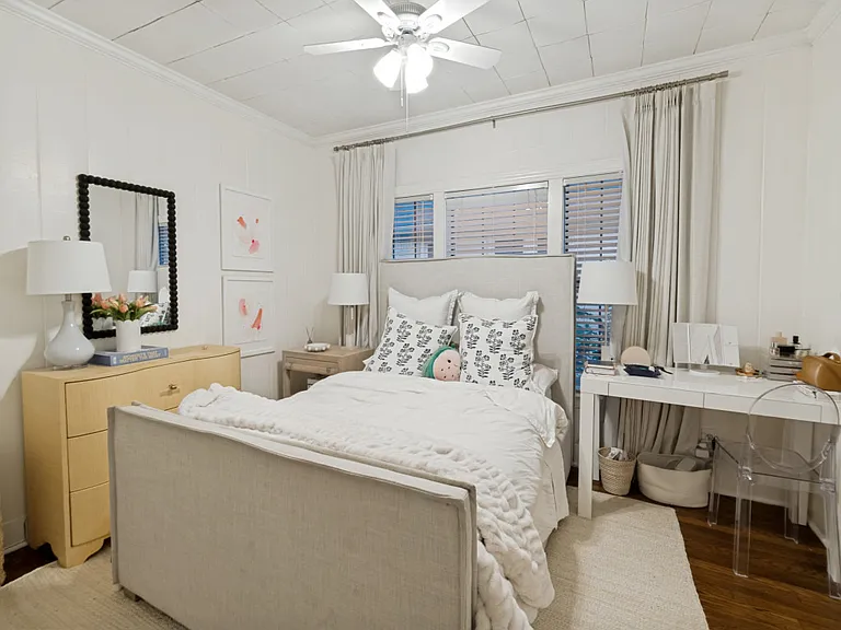 5318 Vanderbilt Ave — Photo 11