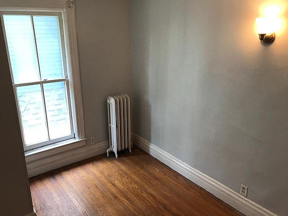 5th image of 188 Hodge Ave #2