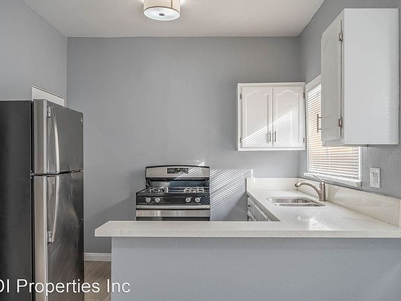 4th image of 2622 S Brighton Ave #2