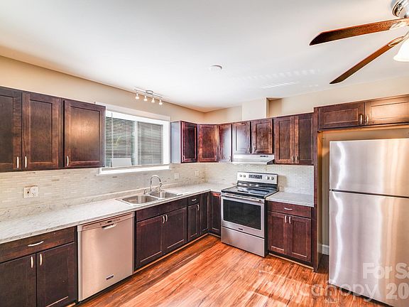5th image of 2405 Greenland Ave