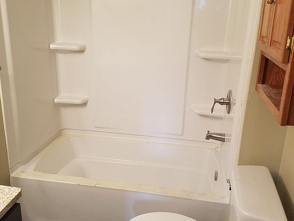 3rd image of 705 Rossman Ave