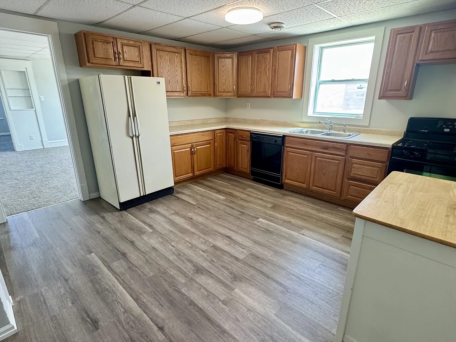 1215 Broadway Ave. - 1215B — Photo 2