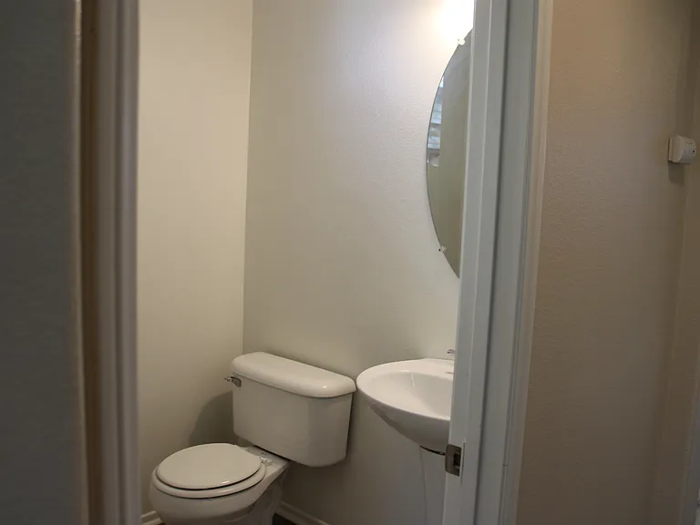 1438 University Cir — Photo 7