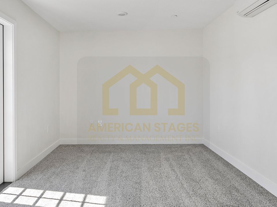1st image of 101 N Broadway St #315