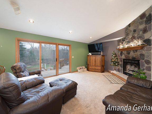 4th image of 4100 Summit Ct NE