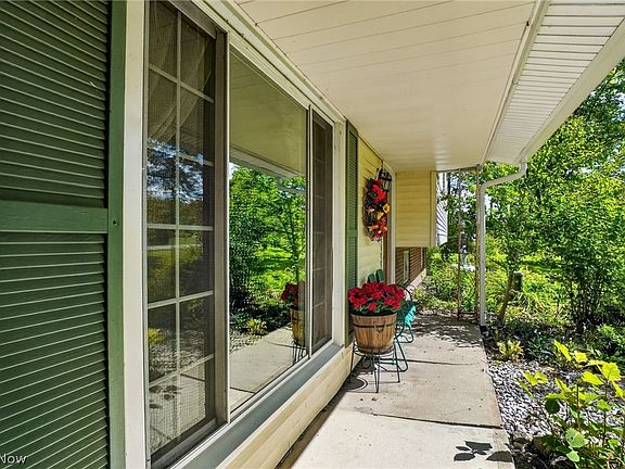 5th image of 8910 Crackel Rd