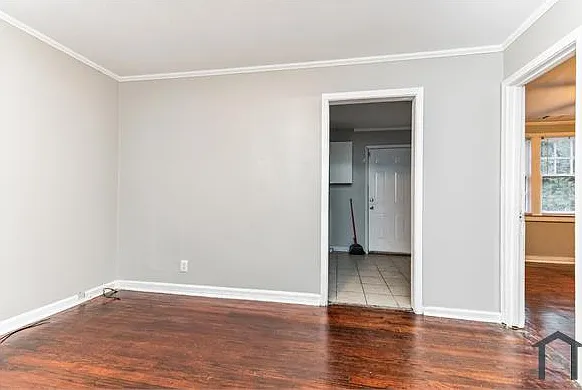 1306 Macon Ave — Photo 14