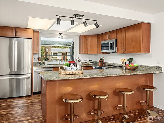 5th image of 3023 255th Avenue SE