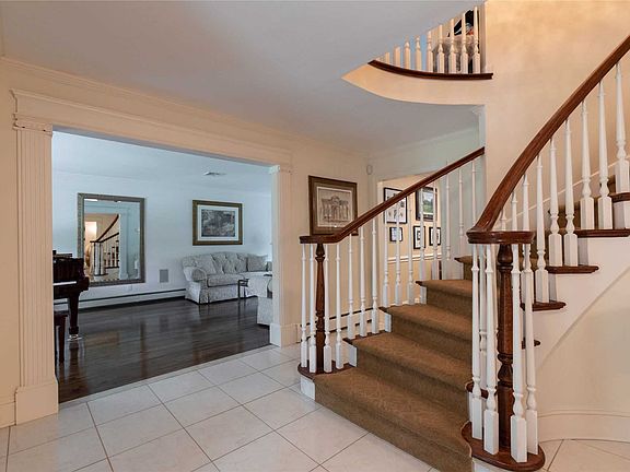 2nd image of 41 Woodland Dr