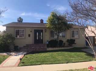 17734 Rhoda St, Encino, CA 91316