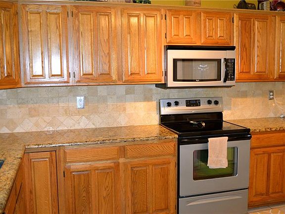 5th image of 4423 Monte Vista Ln