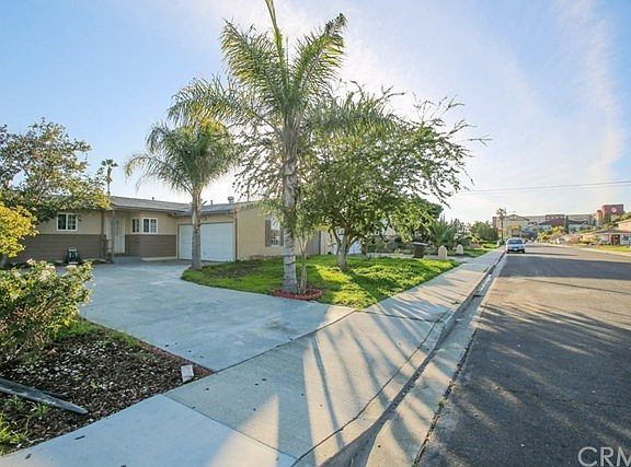 4th image of 12662 Blue Spruce Ave